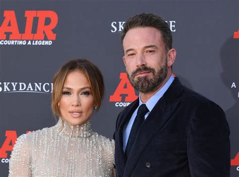 Ben Affleck: Jennifer Lopez Looks 20 Because Shes Superhuman